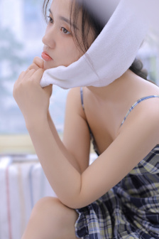 《不戴套的瑜伽教练3》免费观看